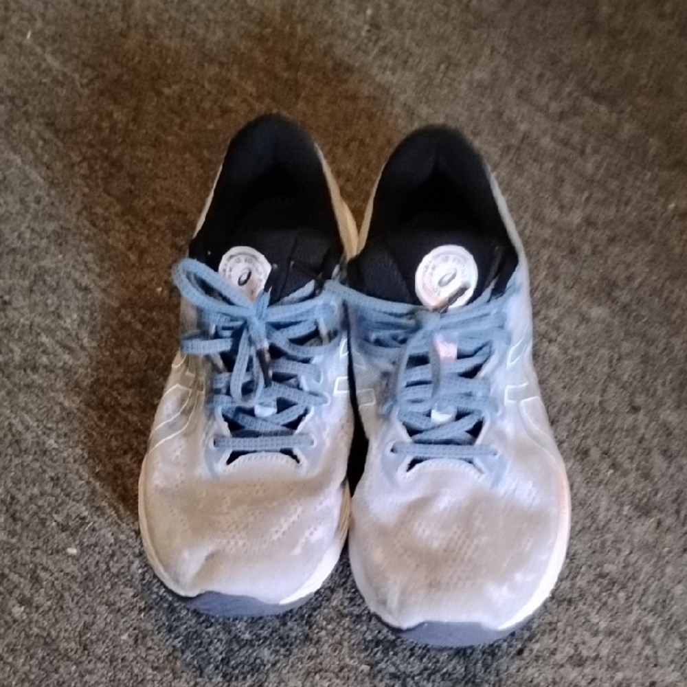 Men's Athletic Shoes in Gray by [Brand]